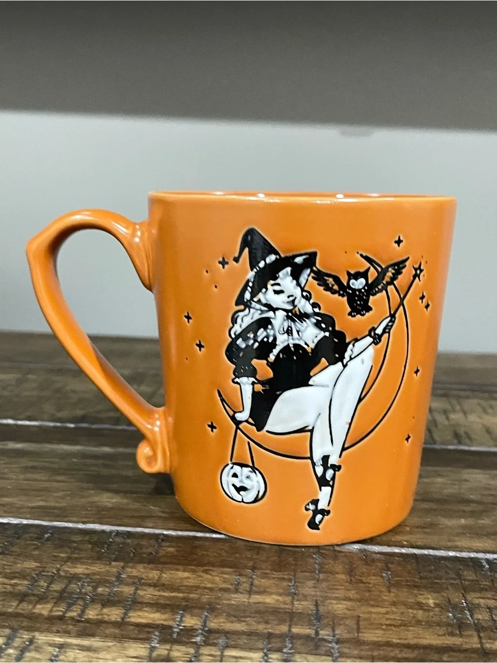 ✨👻Orange Ceramic Halloween Witch Mug with Owl Accent✨👻